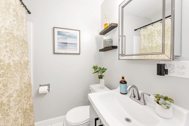 4 Northey Street 2, Salem, MA 01970