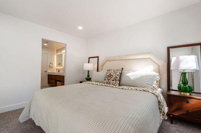 1125 E Sunny Dunes Road, Palm Springs, CA 92264