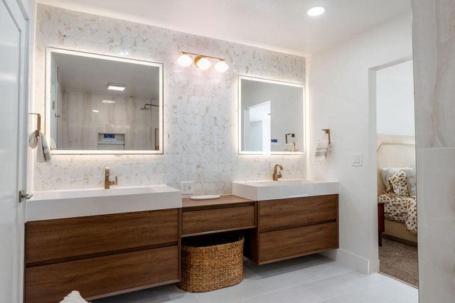 1125 E Sunny Dunes Road, Palm Springs, CA 92264