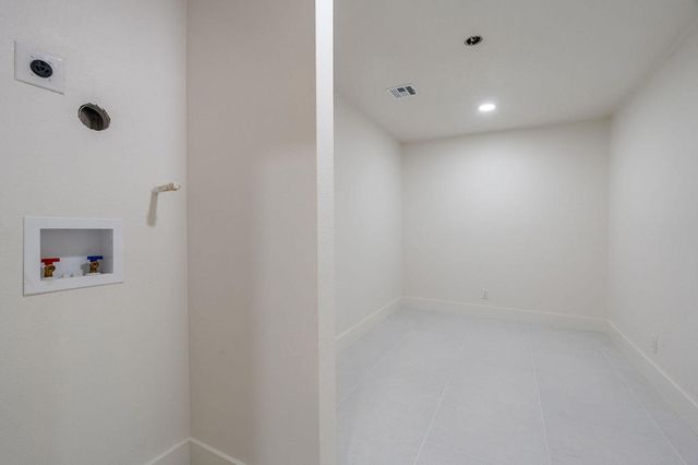 1125 E Sunny Dunes Road, Palm Springs, CA 92264