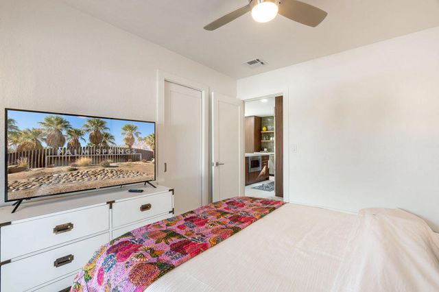 1125 E Sunny Dunes Road, Palm Springs, CA 92264