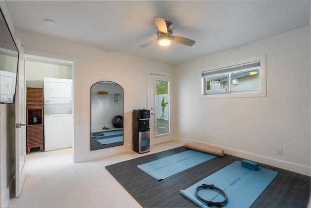 1125 E Sunny Dunes Road, Palm Springs, CA 92264