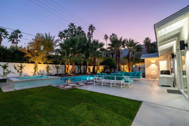 1125 E Sunny Dunes Road, Palm Springs, CA 92264