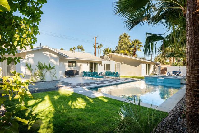 1125 E Sunny Dunes Road, Palm Springs, CA 92264
