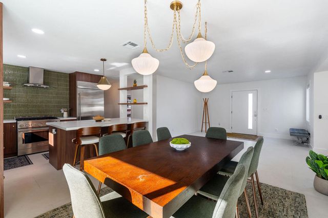 1125 E Sunny Dunes Road, Palm Springs, CA 92264