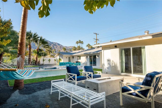 1125 E Sunny Dunes Road, Palm Springs, CA 92264