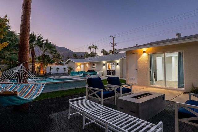 1125 E Sunny Dunes Road, Palm Springs, CA 92264