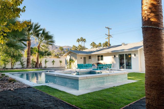 1125 E Sunny Dunes Road, Palm Springs, CA 92264