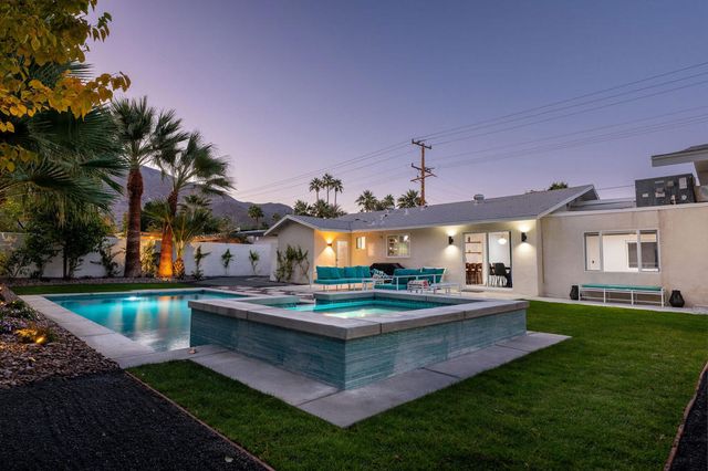 1125 E Sunny Dunes Road, Palm Springs, CA 92264