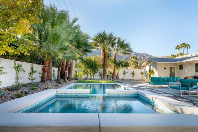 1125 E Sunny Dunes Road, Palm Springs, CA 92264