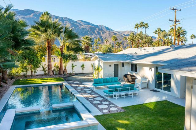 1125 E Sunny Dunes Road, Palm Springs, CA 92264