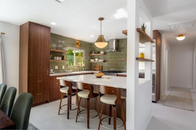 1125 E Sunny Dunes Road, Palm Springs, CA 92264