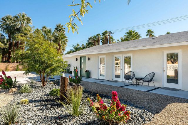 1125 E Sunny Dunes Road, Palm Springs, CA 92264
