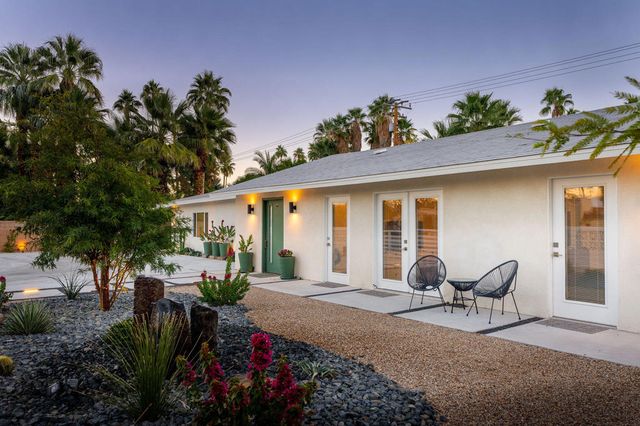 1125 E Sunny Dunes Road, Palm Springs, CA 92264