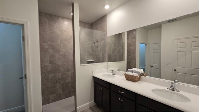 4346 Kelsey Lane, Micco, FL 32976