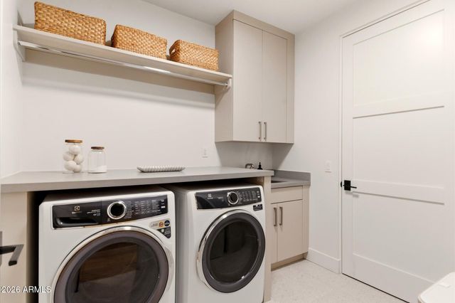 5000 N Camelback Ridge Drive 108, Scottsdale, AZ 85251