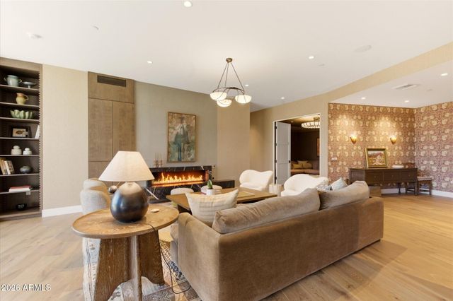 5000 N Camelback Ridge Drive 108, Scottsdale, AZ 85251