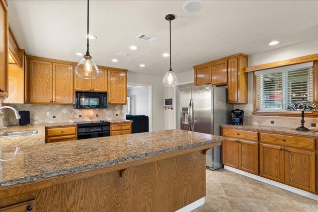 374 April Way, Manteca, CA 95336