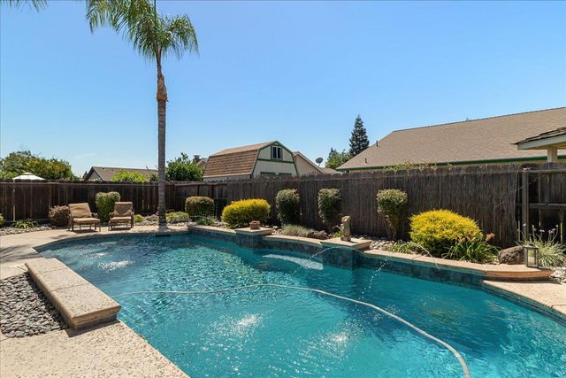 374 April Way, Manteca, CA 95336