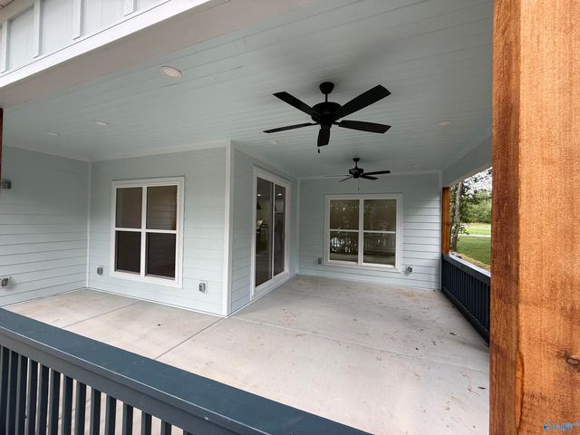 57 Cypress Point Drive, Winchester, TN 37398