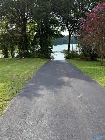 57 Cypress Point Drive, Winchester, TN 37398