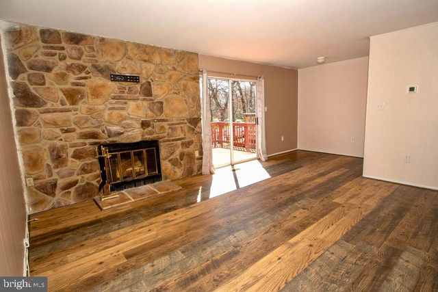 6906 STORCH CIR, Lanham, MD 20706