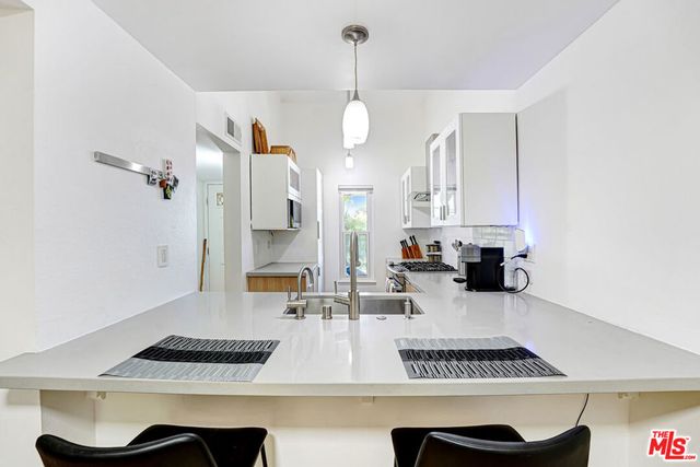 7050 Shoup Avenue 181, Canoga Park, CA 91303