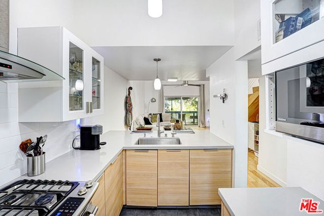 7050 Shoup Avenue 181, Canoga Park, CA 91303