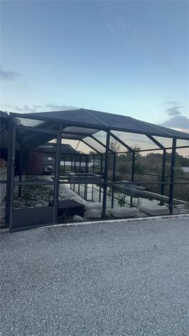 2525 N VALRICO ROAD, Seffner, FL 33584