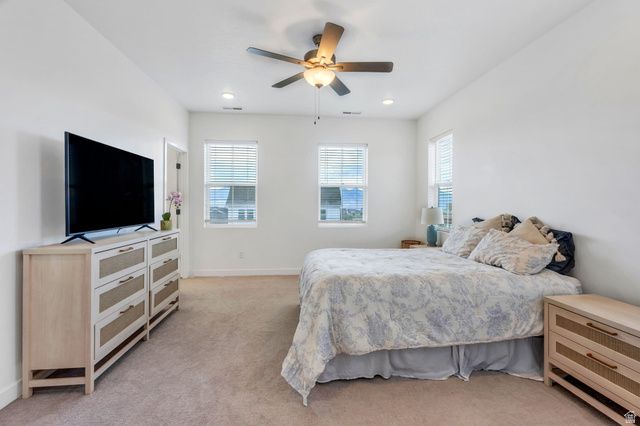 11122 S WILLOW WALK DR, South Jordan, UT 84009