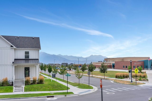 11122 S WILLOW WALK DR, South Jordan, UT 84009