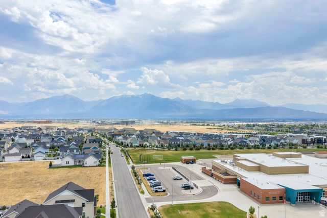 11122 S WILLOW WALK DR, South Jordan, UT 84009