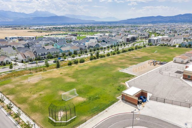 11122 S WILLOW WALK DR, South Jordan, UT 84009