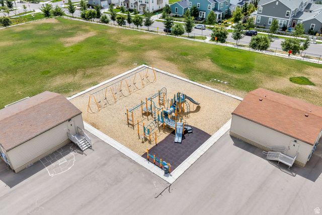 11122 S WILLOW WALK DR, South Jordan, UT 84009