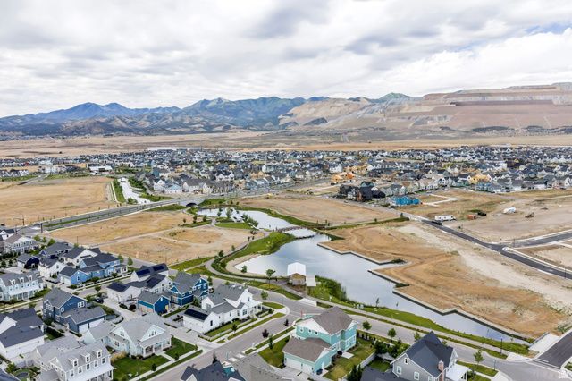 11122 S WILLOW WALK DR, South Jordan, UT 84009