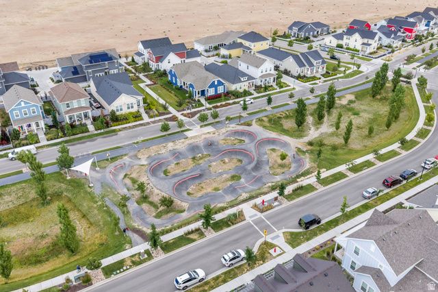 11122 S WILLOW WALK DR, South Jordan, UT 84009