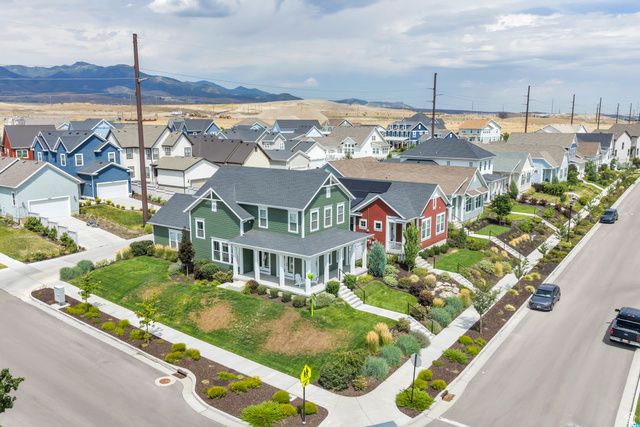 11122 S WILLOW WALK DR, South Jordan, UT 84009
