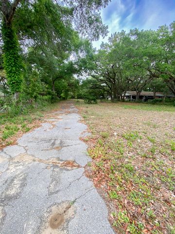 14332 Florida 20, Freeport, FL 32439