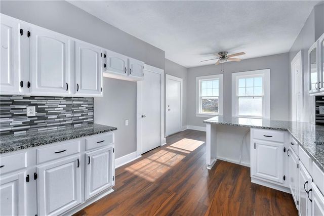 4215 E 61st Street, Kansas City, MO 64130