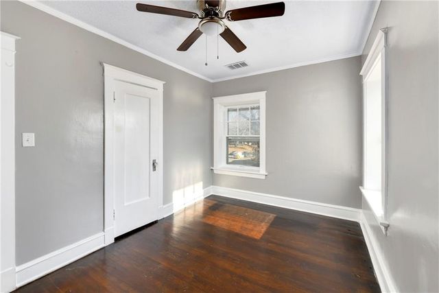 4215 E 61st Street, Kansas City, MO 64130