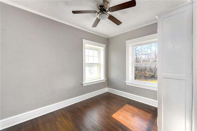 4215 E 61st Street, Kansas City, MO 64130