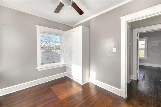 4215 E 61st Street, Kansas City, MO 64130