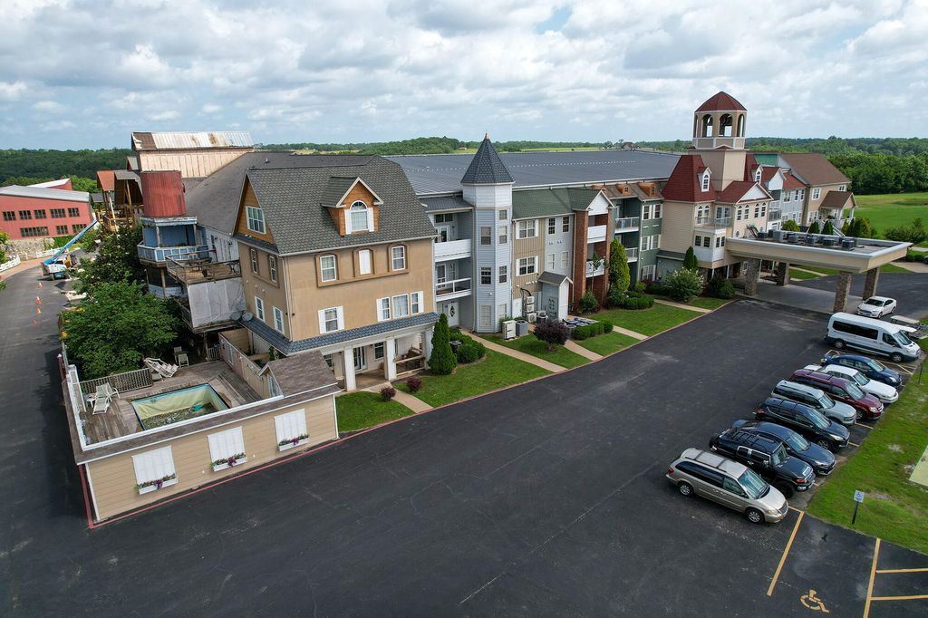 180 Grace Chapel Road, 220, Blue Eye, MO 65611