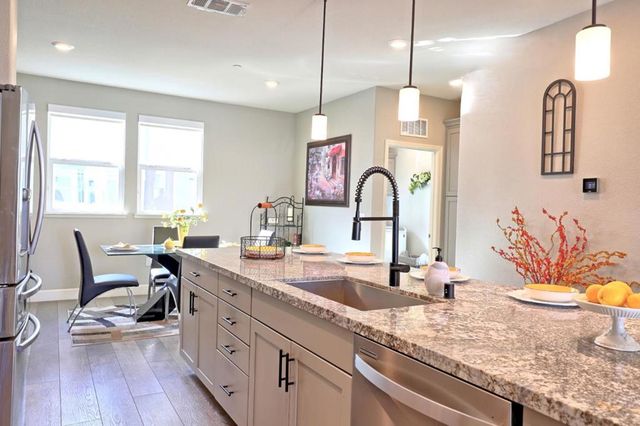 2980 Henry Miller Pl 4, San Jose, CA 95136