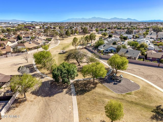 5252 N 102ND Avenue, Glendale, AZ 85307