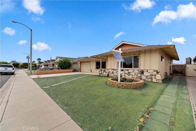 1560 Amberwood, Hemet, CA 92543