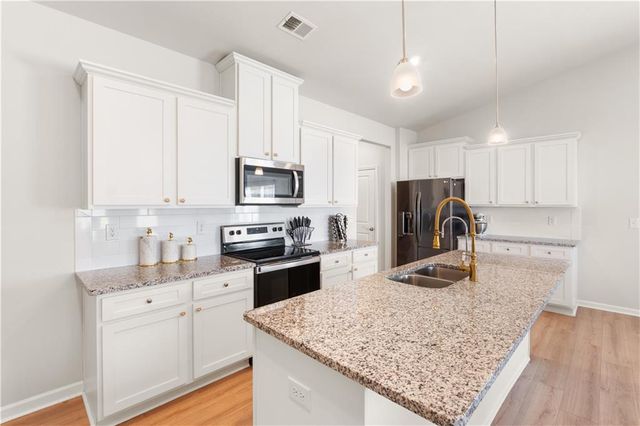 1074 Pine View Trail, Monroe, GA 30656