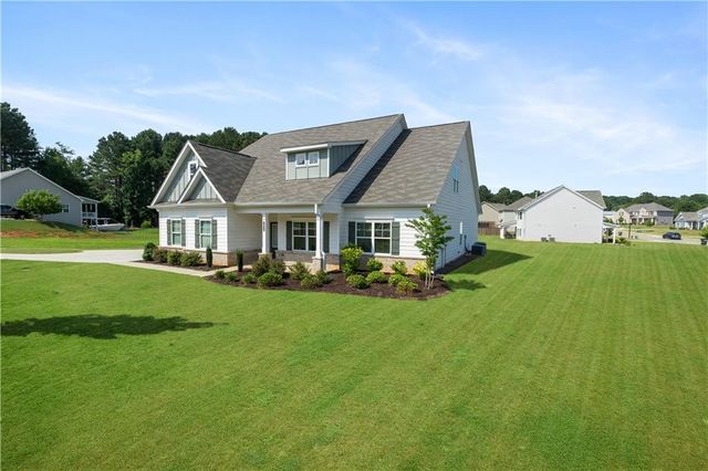 1074 Pine View Trail, Monroe, GA 30656