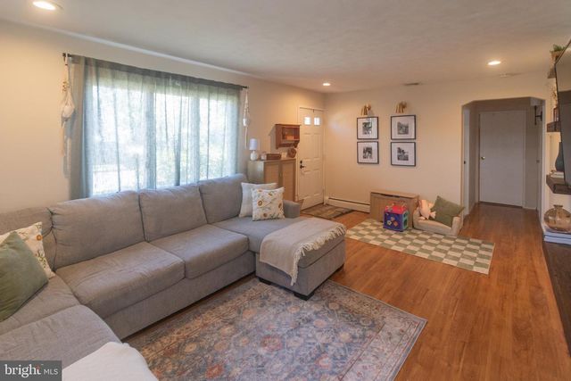 411 ILLINOIS AVE, Delanco, NJ 08075