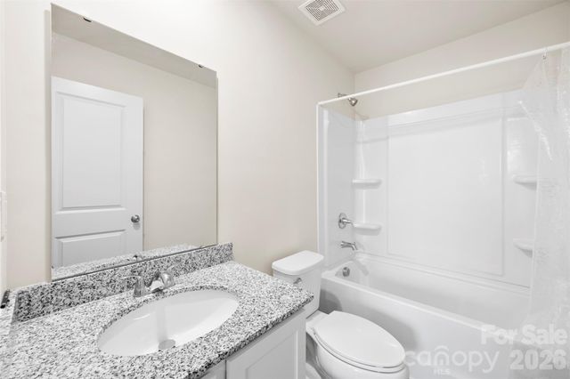 105 VILLA Lane, Lincolnton, NC 28092